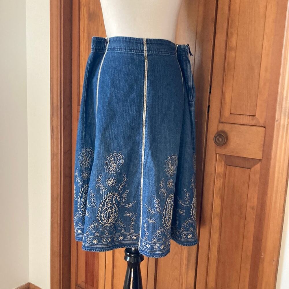Liz Claiborne Denim Embroidered A-line Skirt, Size 4